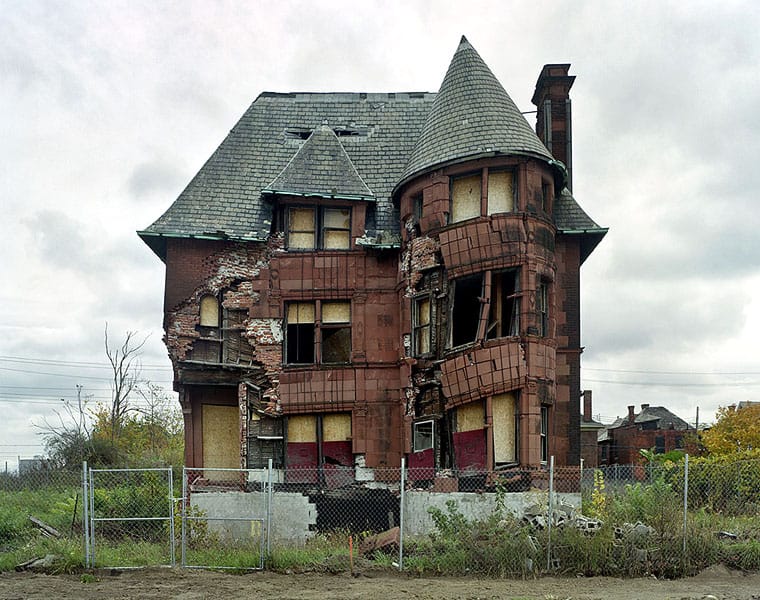 מתוך הספר "Ruins of Detroit" של איב מרשנט ורומיין מפר (Marchand & Meffre)