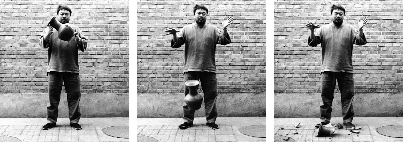 Ai Weiwei, Dropping a Han Dynasty Urn, 1955 3 Black and white prints, each 148x121cm Courtesy Ai Weiwei © Ai Weiwei